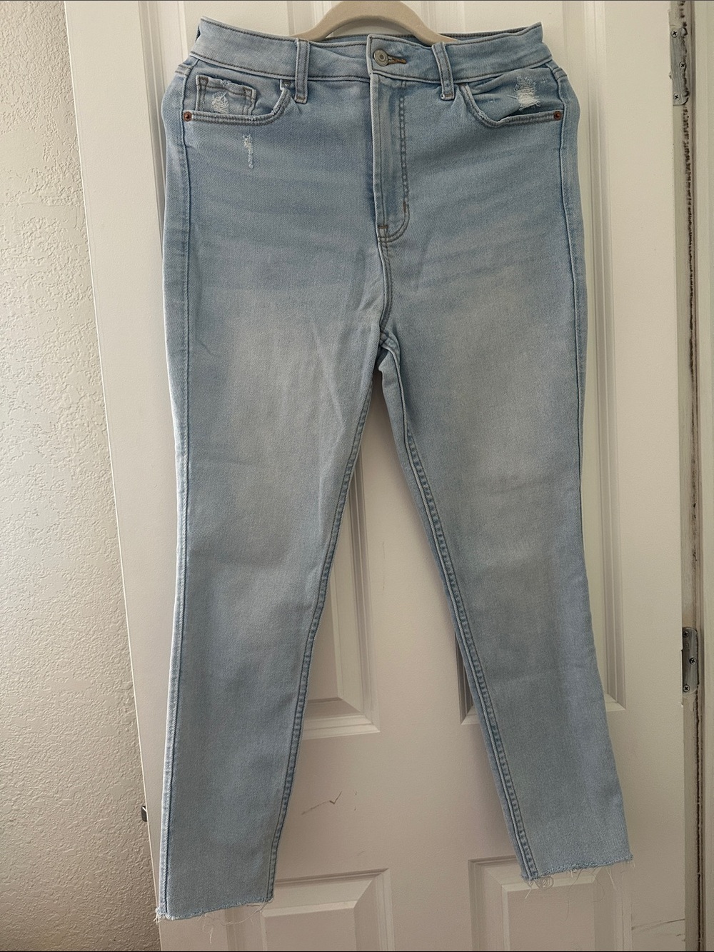 Old Navy Light Blue Skinny Jeans